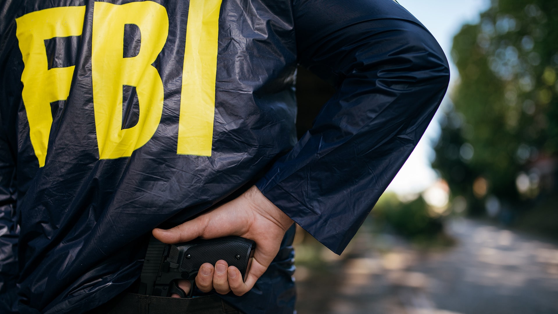 An FBI agent