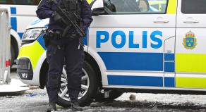 Police outside Linköping District Court