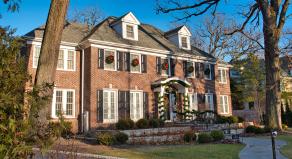 Front of The real 'Home Alone' House