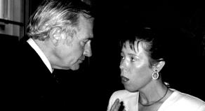 John Stonehouse talks to a woman in 1987