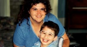 A family photo of Dee Dee Blanchard with her young daughter, Gypsy Rose Blanchard