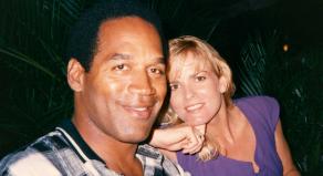 O.J. Simpson and Nicole Brown Simpson posing for a photo