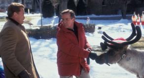Arnold Schwarzenegger and Phil Hartman in 'Jingle All The Way'