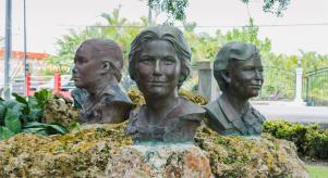 Statues of the three murdered Mirabal Sisters