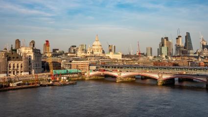St. Paul's Cathedral-the Anglican river temsa