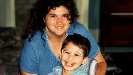A family photo of Dee Dee Blanchard with her young daughter, Gypsy Rose Blanchard