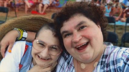 Young Gypsy Rose Blanchard smiling with her mother