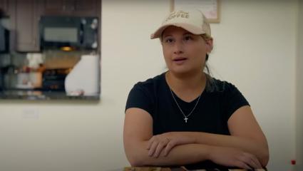 Gypsy Rose Blanchard wearing a baseball cap