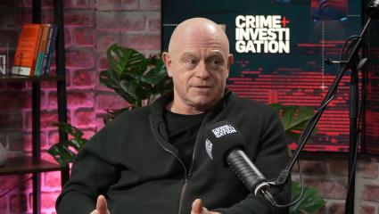 Ross Kemp speaking on a podcast