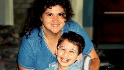 Family photo of Dee Dee and Gypsy Rose Blanchard