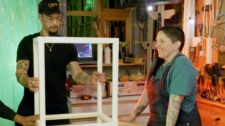 Taury Meade helping Francesca Fattore with a box structure