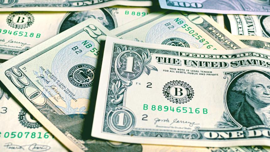 A photograph showing US currency / US bank notes